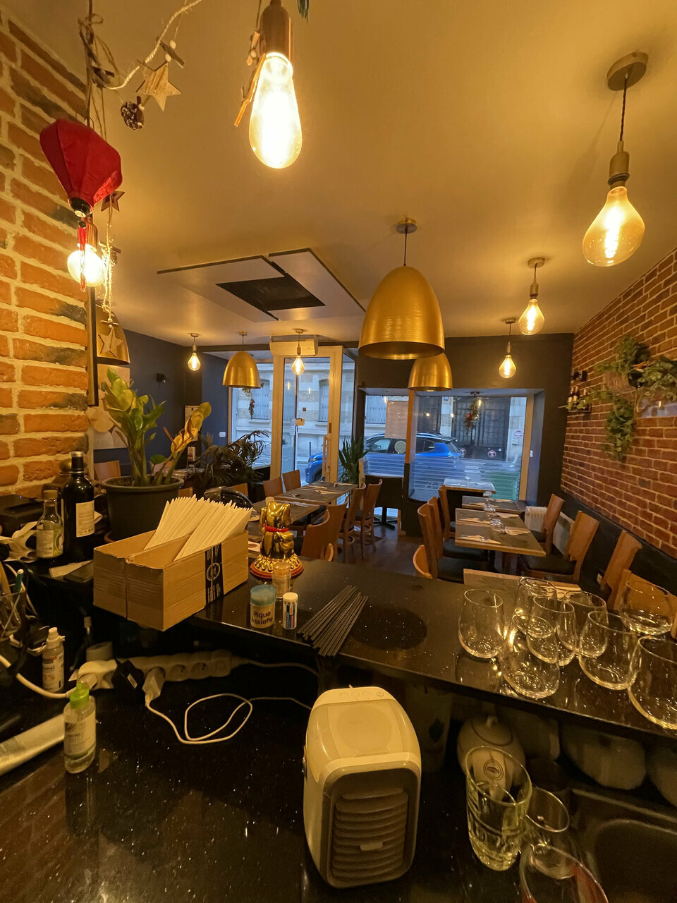 LZR - LA ZONE DE RECHERCHE LOCATION-LOCAL COMMERCIAL-PARIS-75