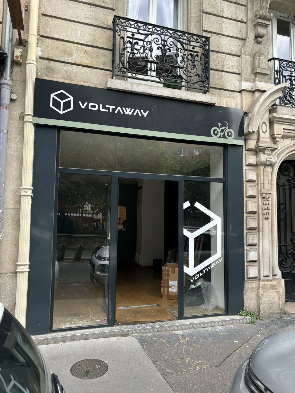 LZR - LA ZONE DE RECHERCHE VENTE-LOCAL COMMERCIAL-PARIS-75