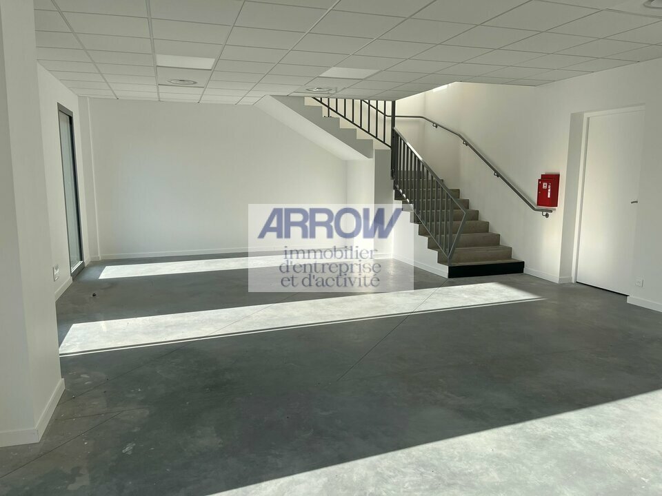 ARROW IMMOBILIER NANTES LOCATION-ENTREPOT-REZE-44
