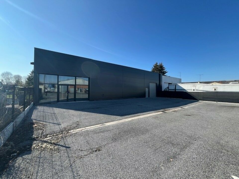 IMPACT CBRE LOCATION-LOCAL COMMERCIAL-BETHENY-51