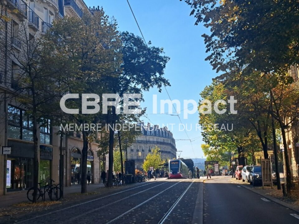 IMPACT CBRE LOCATION-LOCAL COMMERCIAL-DIJON-21