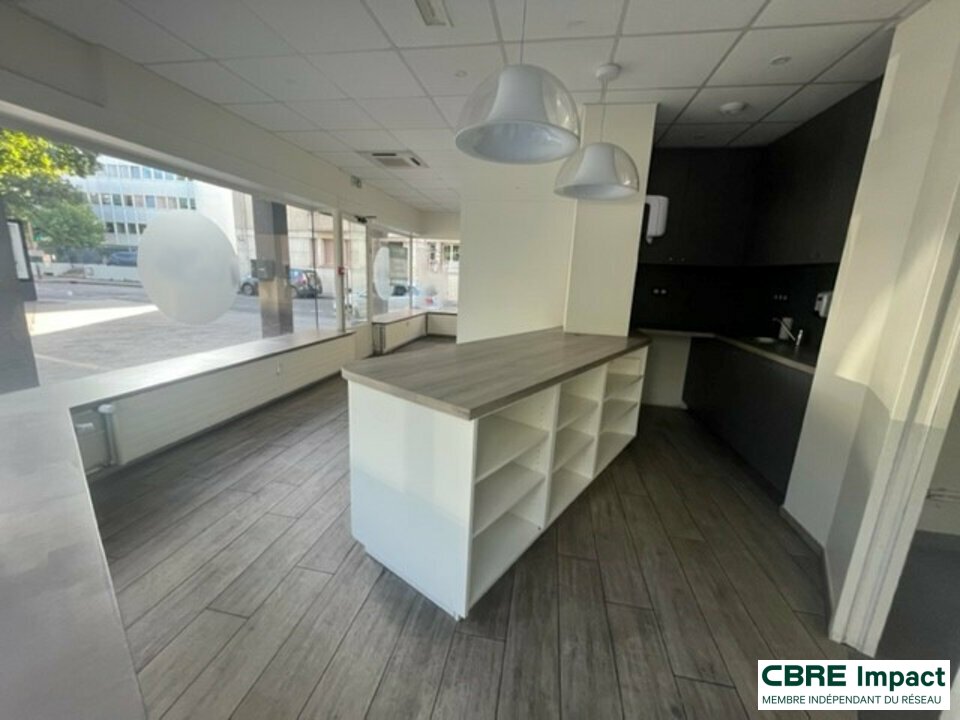 IMPACT CBRE LOCATION-LOCAL COMMERCIAL-DIJON-21