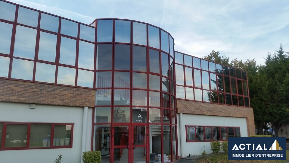 ACTIAL IMMOBILIER LOCATION-BUREAUX-SAINT_LUCE_SUR_LOIRE-44