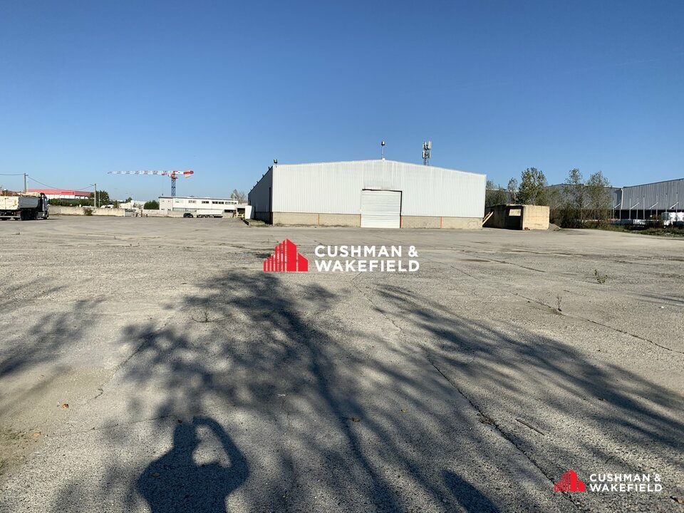 CUSHMAN WAKEFIELD TOULOUSE LOCATION-TERRAIN-COLOMIERS-31