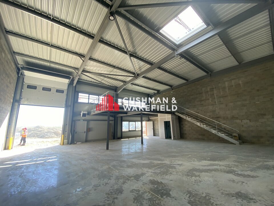 CUSHMAN WAKEFIELD TOULOUSE VENTE-LOCAL D'ACTIVITE-PIBRAC-31