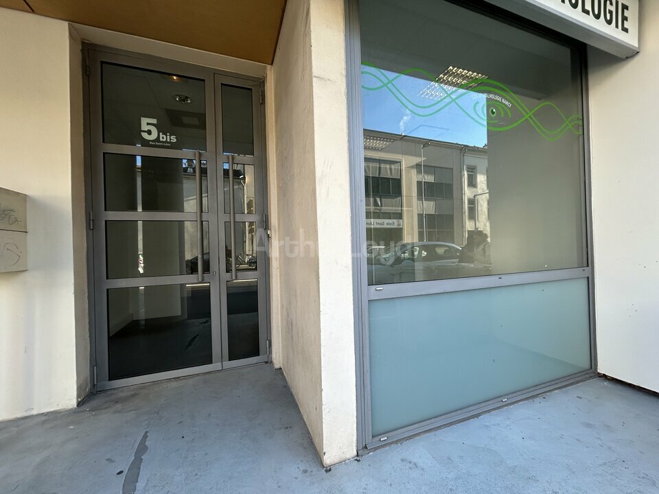 ARTHUR LOYD LORRAINE  LOCATION-LOCAL COMMERCIAL-NANCY-54