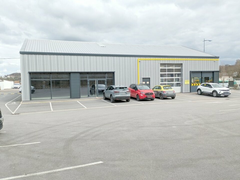 ARTHUR LOYD LORRAINE  LOCATION-LOCAL COMMERCIAL-GOLBEY-88