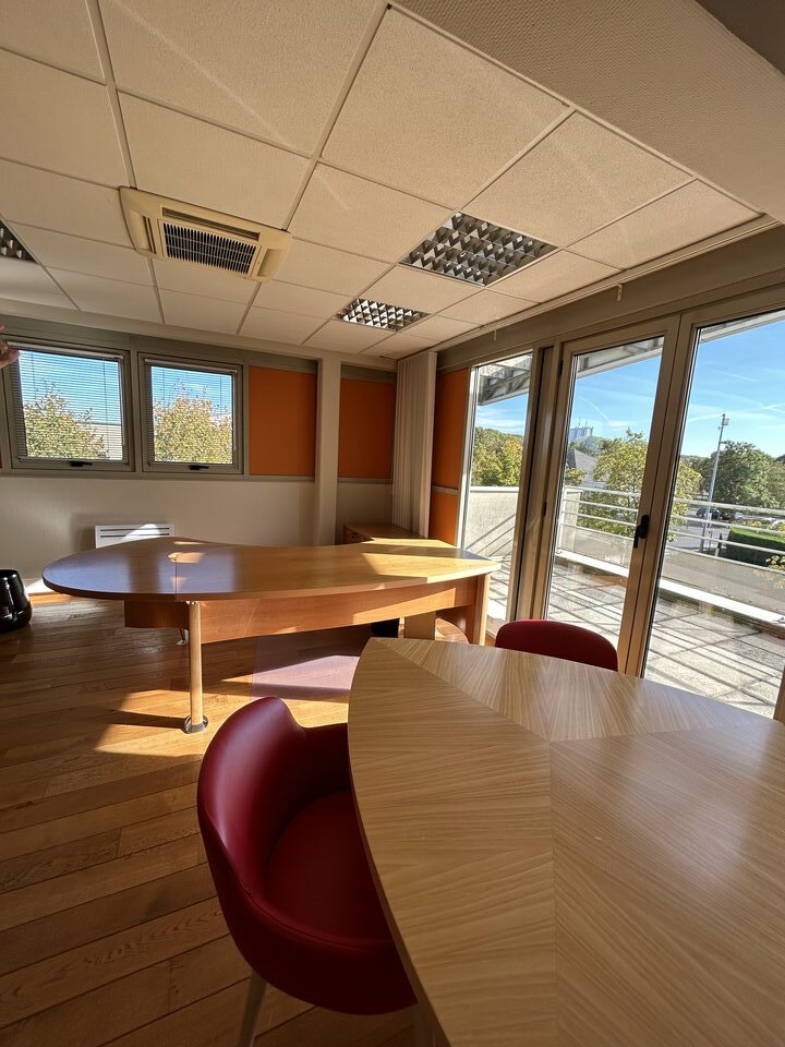 ARTHUR LOYD LORRAINE  LOCATION-BUREAUX-YUTZ-57