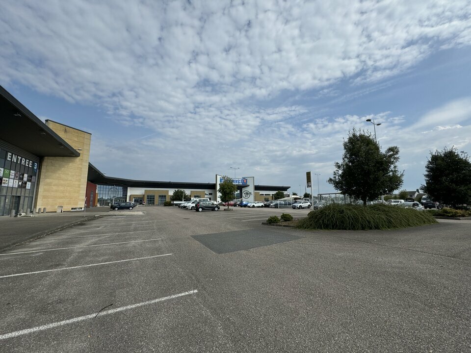 ARTHUR LOYD LORRAINE  LOCATION-LOCAL COMMERCIAL-AMNEVILLE-57