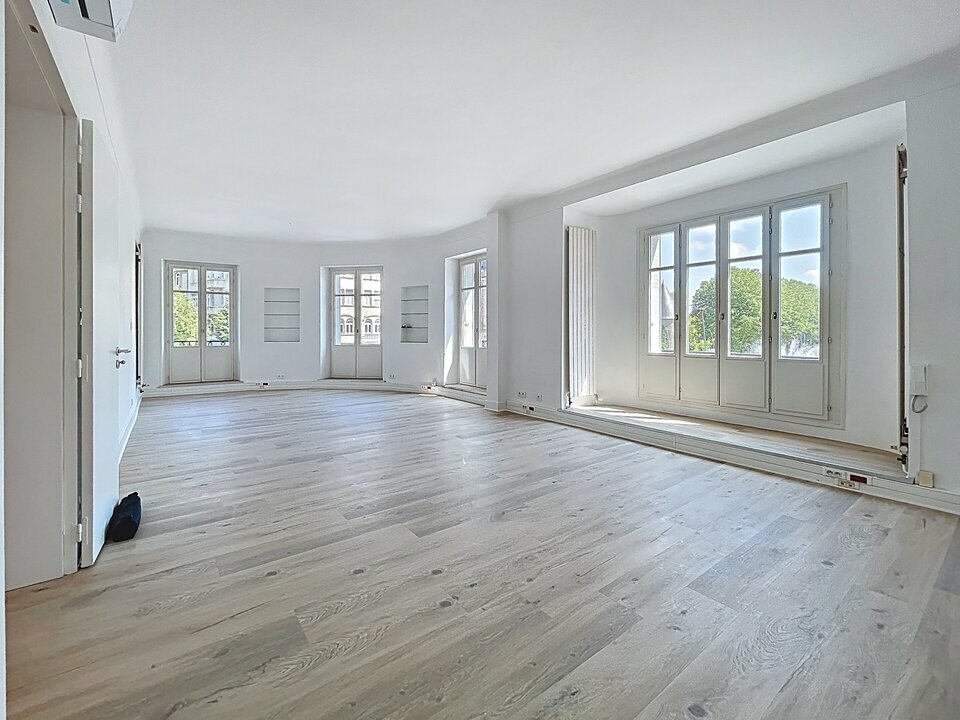 ARTHUR LOYD LORRAINE  LOCATION-BUREAUX-METZ-57