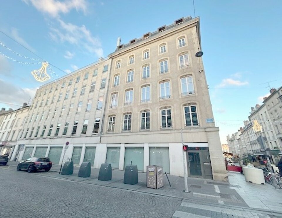 ARTHUR LOYD LORRAINE  LOCATION-LOCAL COMMERCIAL-NANCY-54