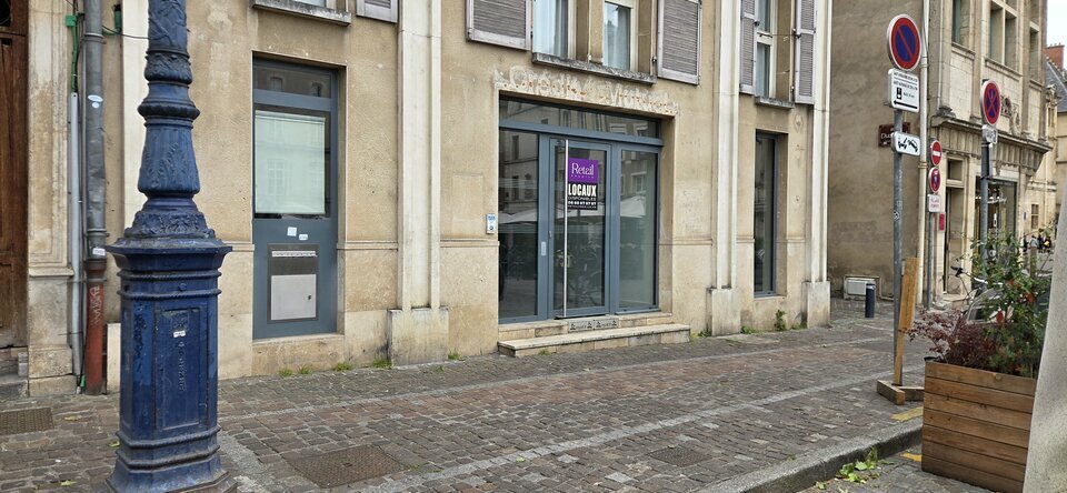 RETAIL PREMIUM LOCATION-LOCAL COMMERCIAL-NANCY-54