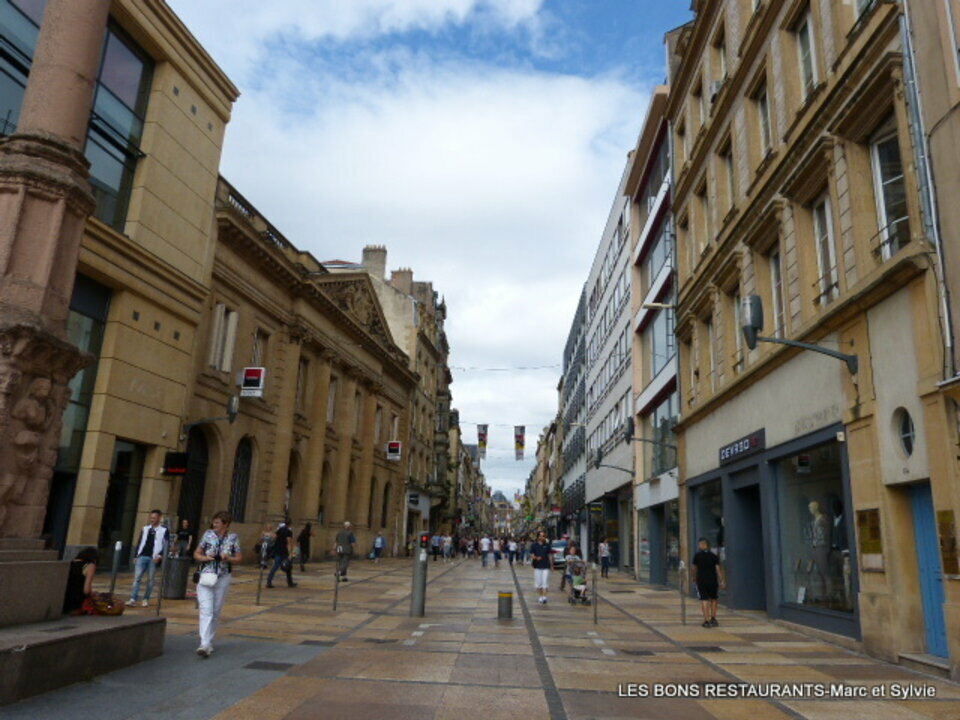 RETAIL PREMIUM CESSION-LOCAL COMMERCIAL-METZ-57