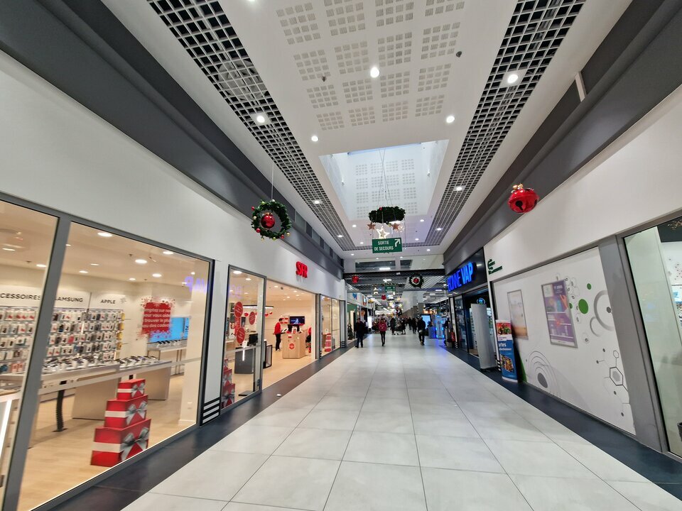RETAIL PREMIUM CESSION-LOCAL COMMERCIAL-FROUARD-54