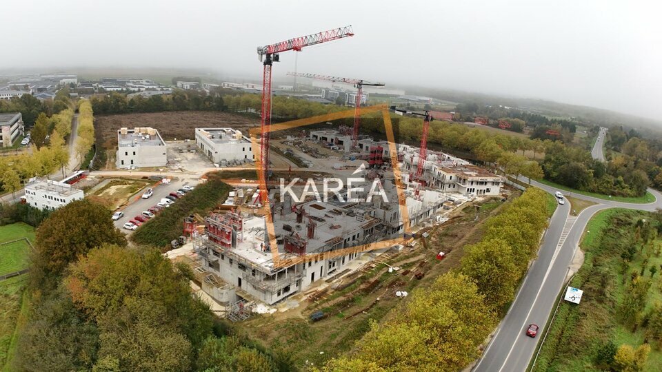 KAREA LOCATION-LOCAL COMMERCIAL-SERRIS-77