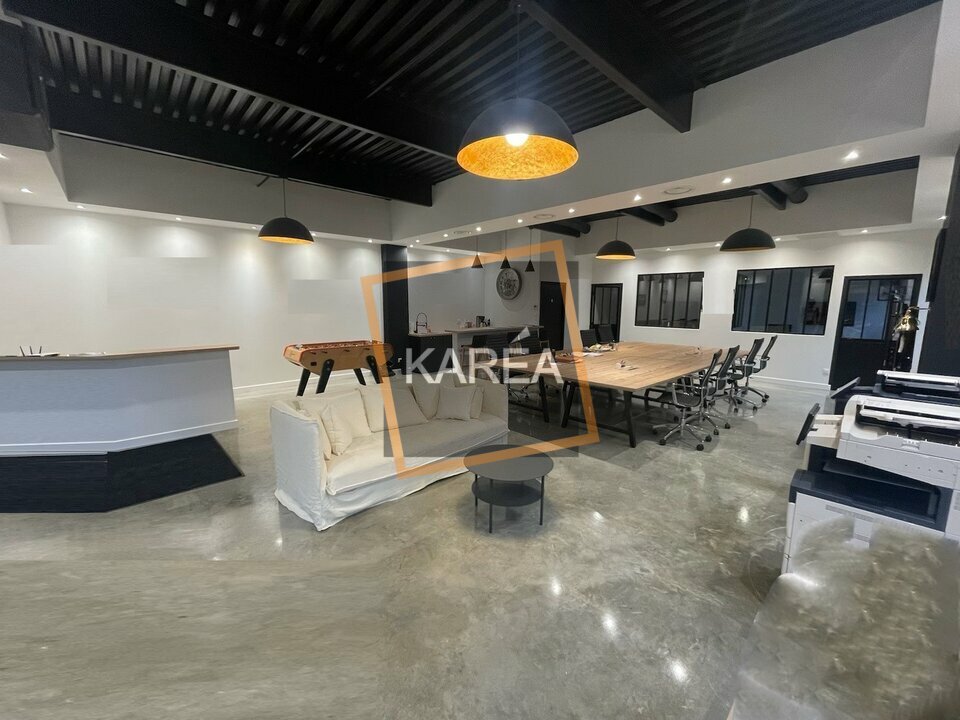 KAREA LOCATION-LOCAL COMMERCIAL-SERRIS-77