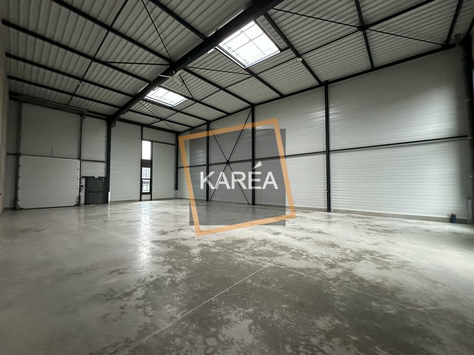 KAREA LOCATION-ENTREPOT-BAILLY_ROMAINVILLIERS-77