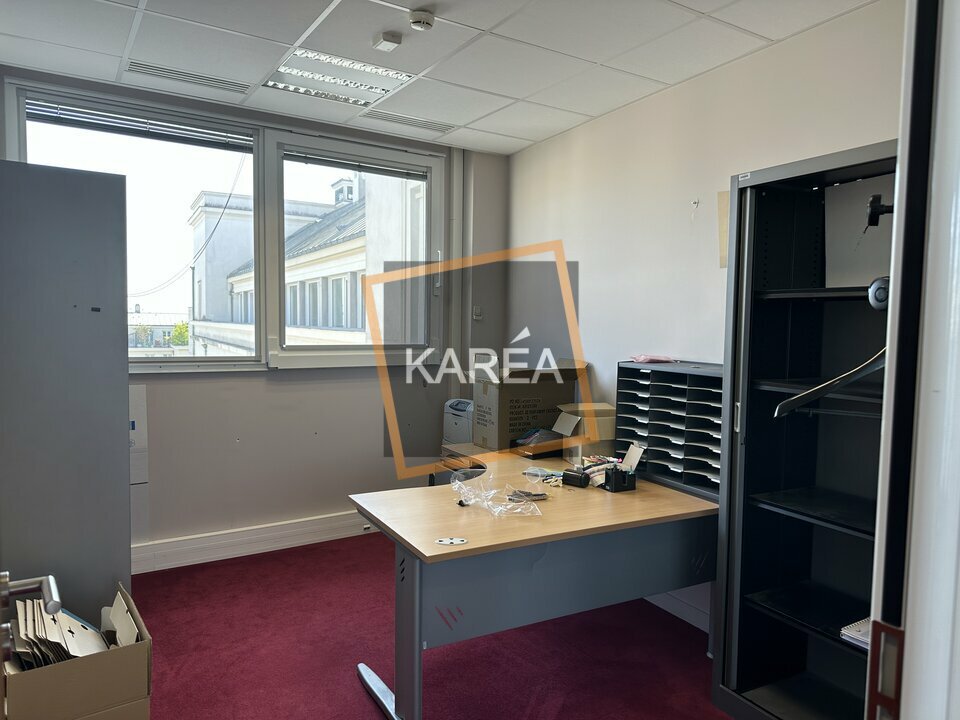 KAREA LOCATION-BUREAUX-CHESSY-77