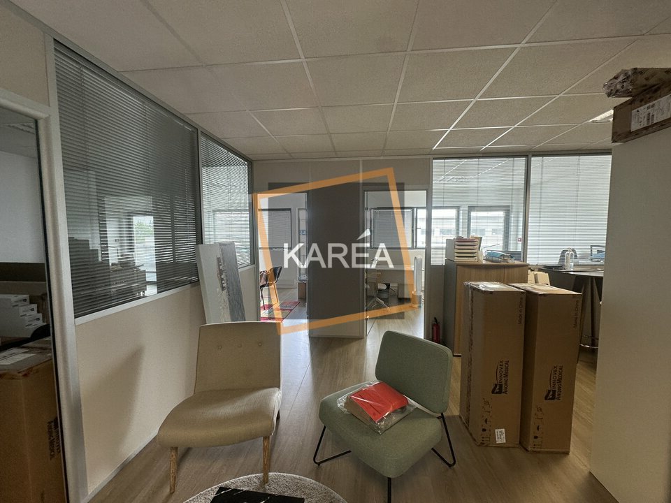 KAREA LOCATION-BUREAUX-SERRIS-77