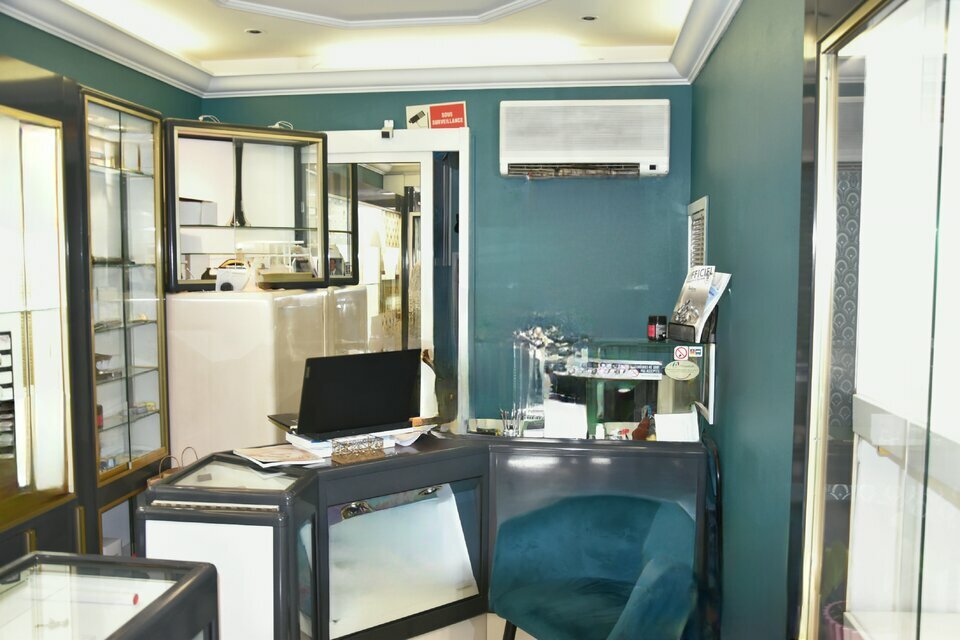 ACE IMMOBILIER CESSION-LOCAL COMMERCIAL-NICE-06