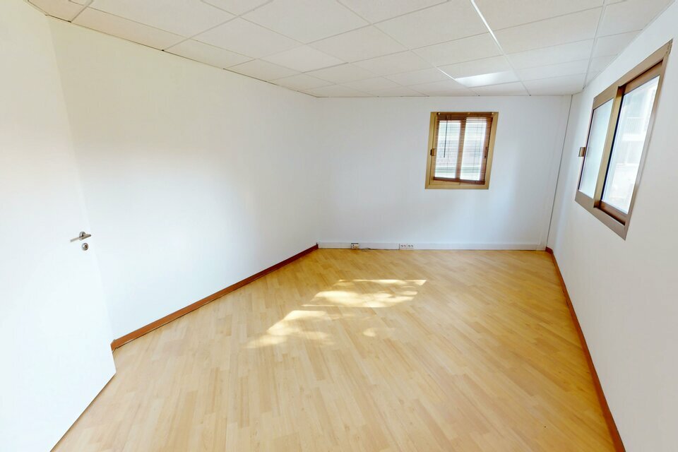 ACE IMMOBILIER LOCATION-BUREAUX-SAINT_LAURENT_DU_VAR-06