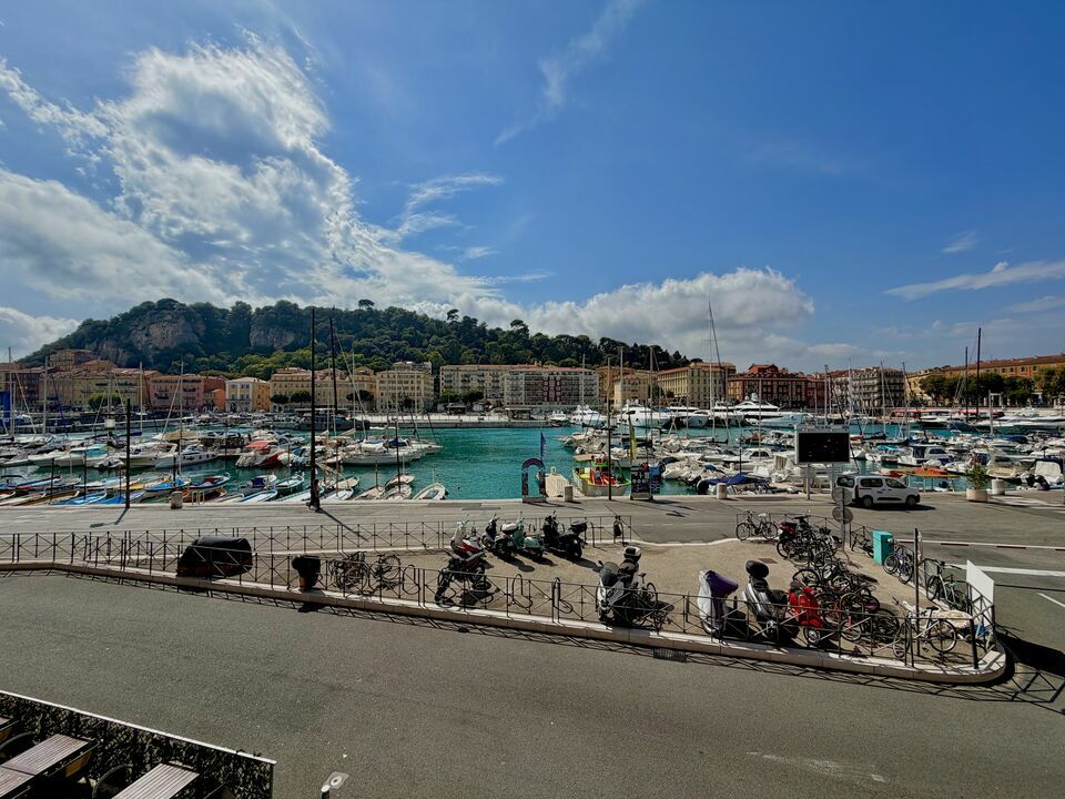 ACE IMMOBILIER LOCATION-LOCAL COMMERCIAL-NICE-06