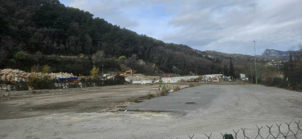 ACE IMMOBILIER LOCATION-TERRAIN-LE_BROC-06