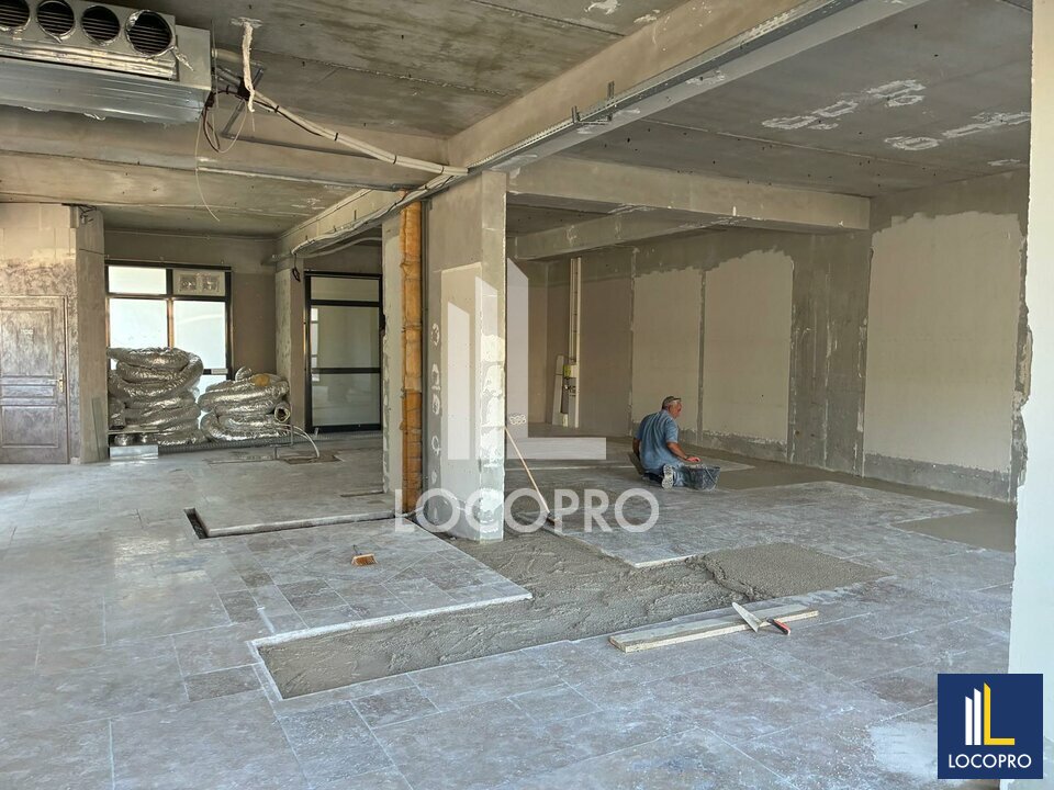 LOCOPRO ALPES MARITIMES LOCATION-LOCAL COMMERCIAL-PUGET_SUR_ARGENS-83