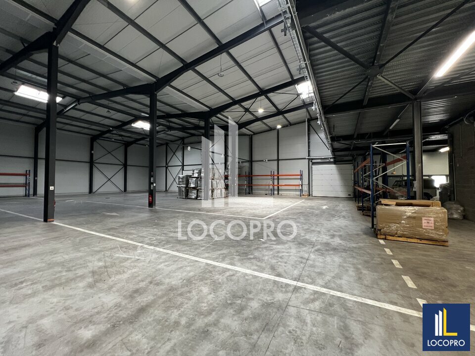 LOCOPRO BOUCHES DU RHONE LOCATION-LOCAL D'ACTIVITE-ENTRAIGUES-SUR-LA-SORGUE-84