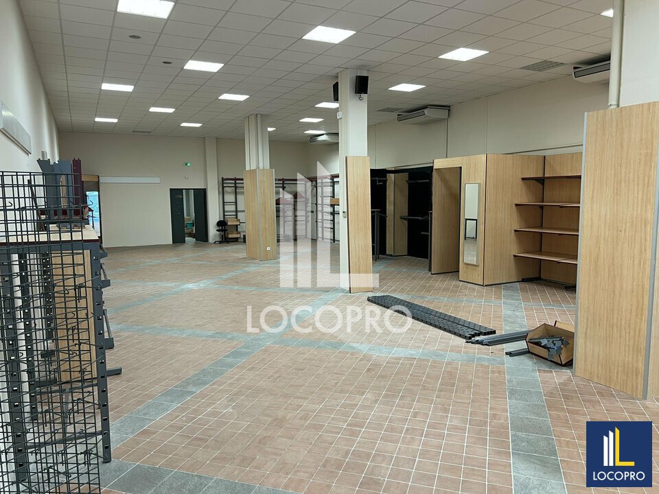 LOCOPRO BOUCHES DU RHONE LOCATION-LOCAL COMMERCIAL-AIX_EN_PROVENCE-13