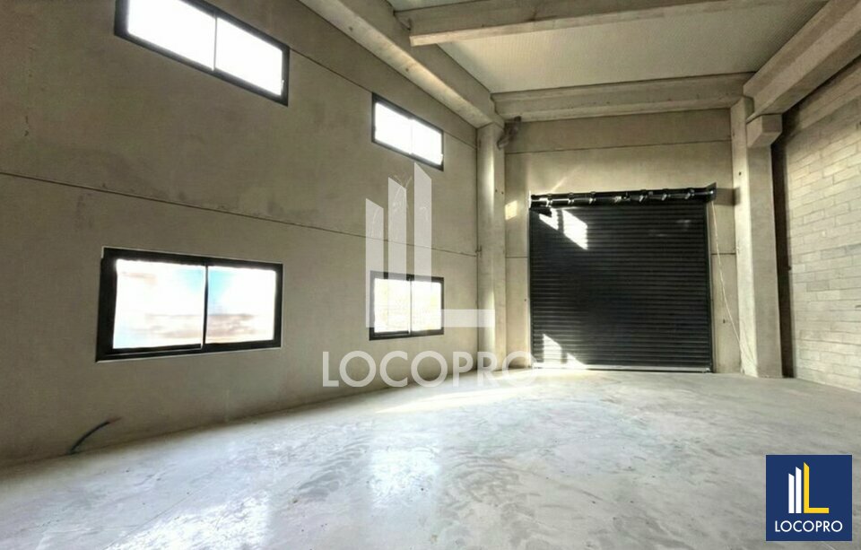 LOCOPRO ALPES MARITIMES LOCATION-LOCAL D'ACTIVITE-MONTAUROUX-83