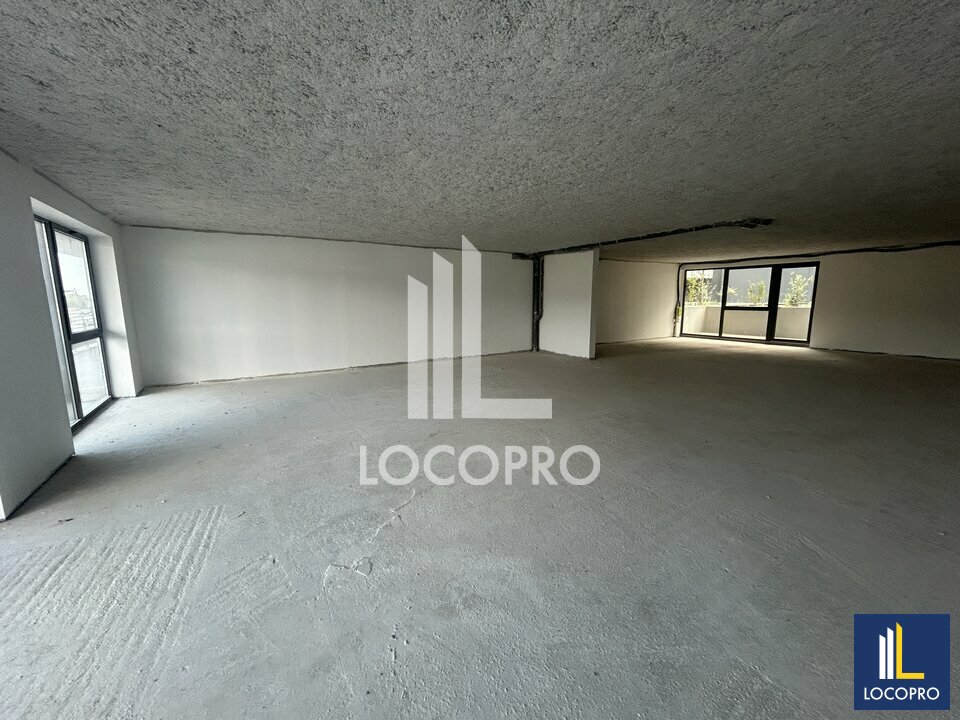 LOCOPRO ALPES MARITIMES LOCATION-BUREAUX-SAINT_LAURENT_DU_VAR-06