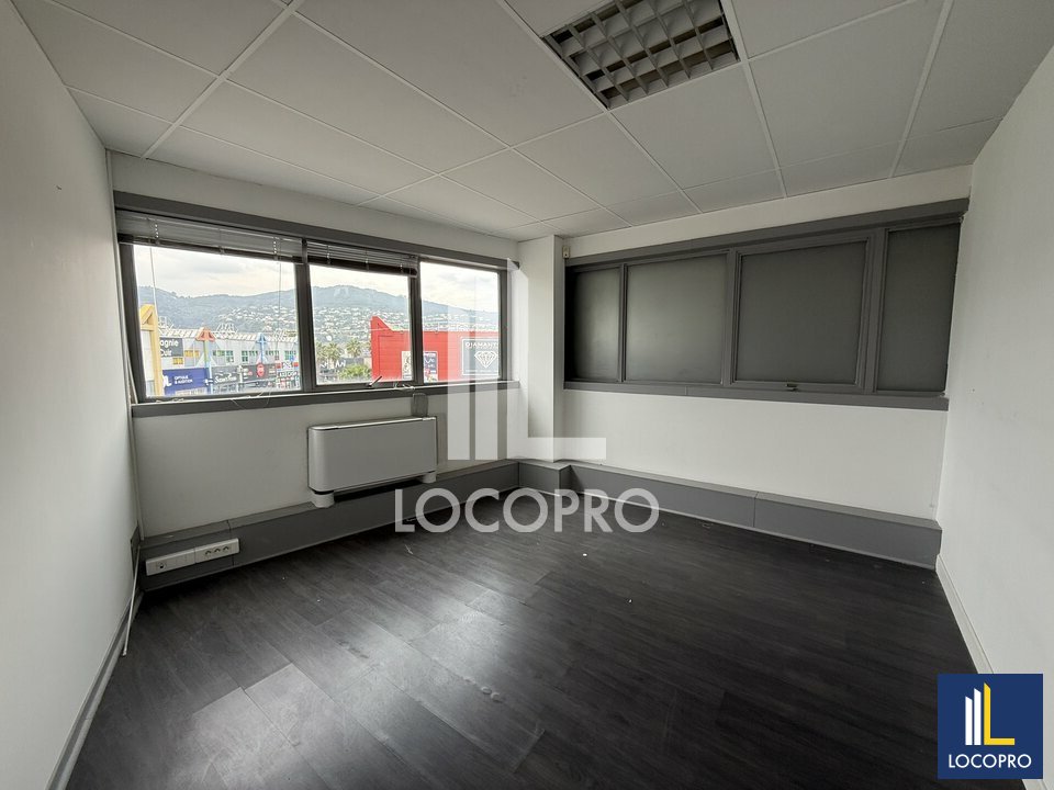 LOCOPRO ALPES MARITIMES LOCATION-BUREAUX-MANDELIEU_LA_NAPOULE-06