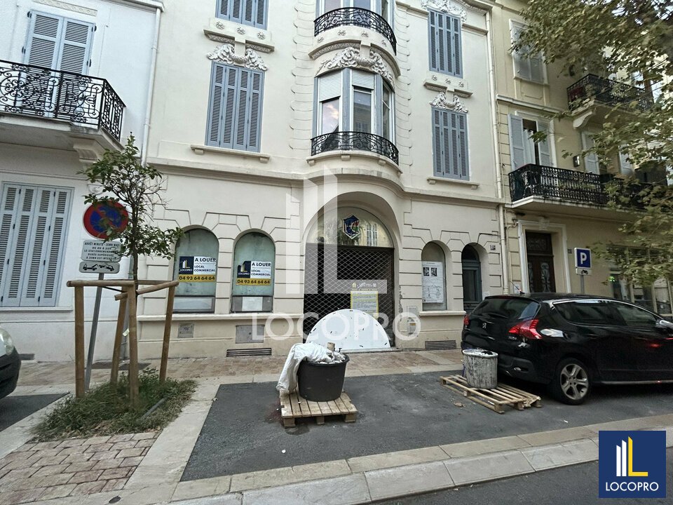 LOCOPRO ALPES MARITIMES LOCATION-LOCAL COMMERCIAL-CANNES-06