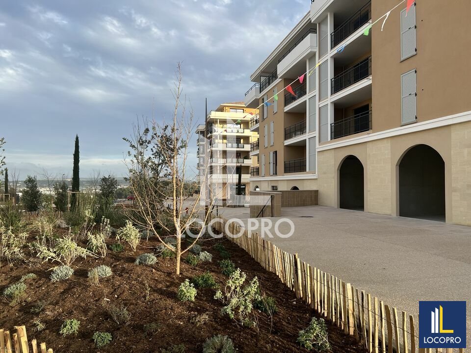 LOCOPRO BOUCHES DU RHONE LOCATION-LOCAL COMMERCIAL-AIX_EN_PROVENCE-13