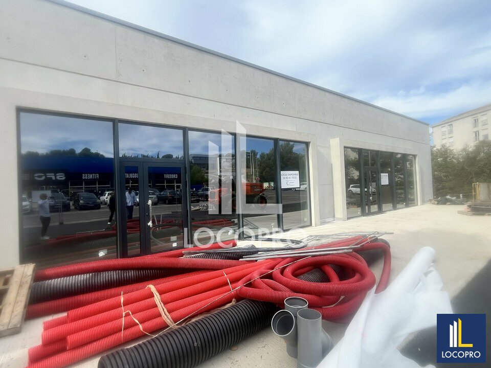 LOCOPRO ALPES MARITIMES LOCATION-LOCAL COMMERCIAL-LA_VALETTE_DU_VAR-83