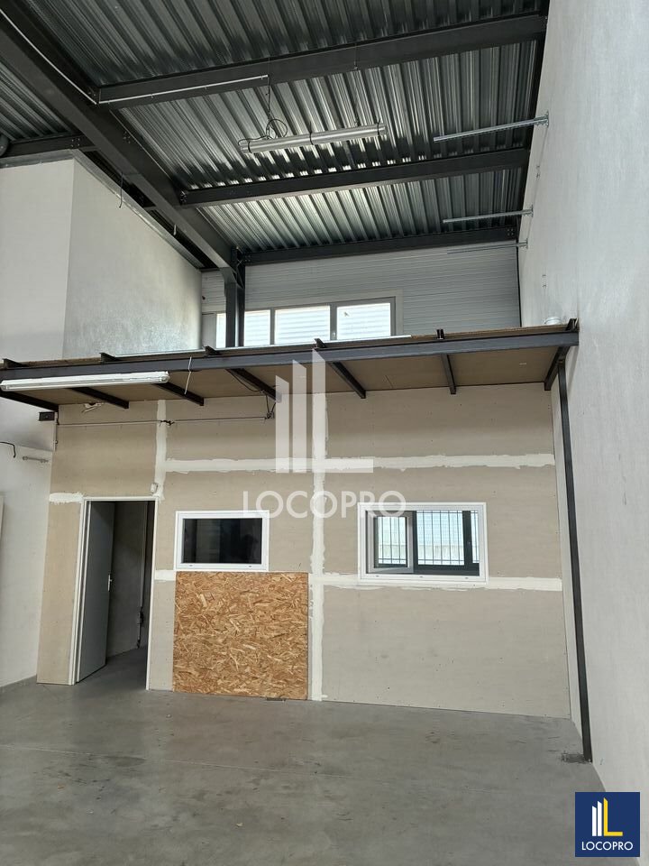 LOCOPRO ALPES MARITIMES LOCATION-LOCAL D'ACTIVITE-FREJUS-83