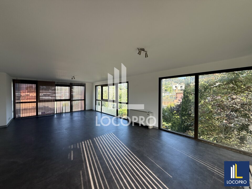 LOCOPRO ALPES MARITIMES LOCATION-BUREAUX-MOUGINS-06