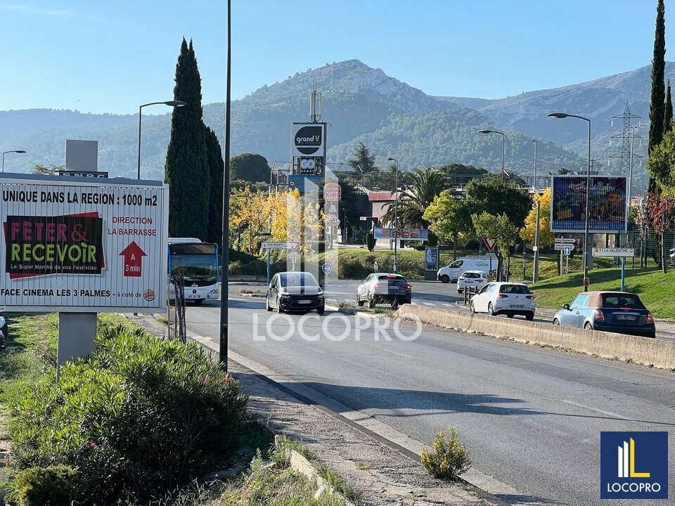 LOCOPRO BOUCHES DU RHONE LOCATION-LOCAL COMMERCIAL-MARSEILLE-13