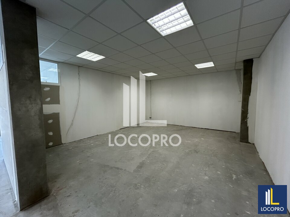 LOCOPRO ALPES MARITIMES LOCATION-BUREAUX-MOUANS-SARTOUX-06