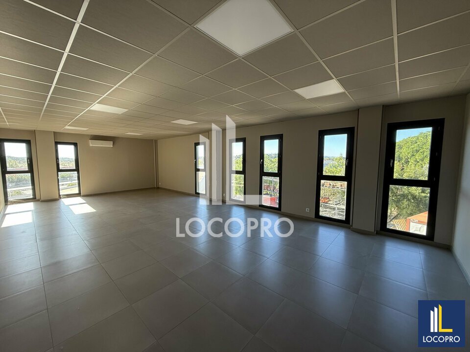 LOCOPRO ALPES MARITIMES LOCATION-BUREAUX-FREJUS-83