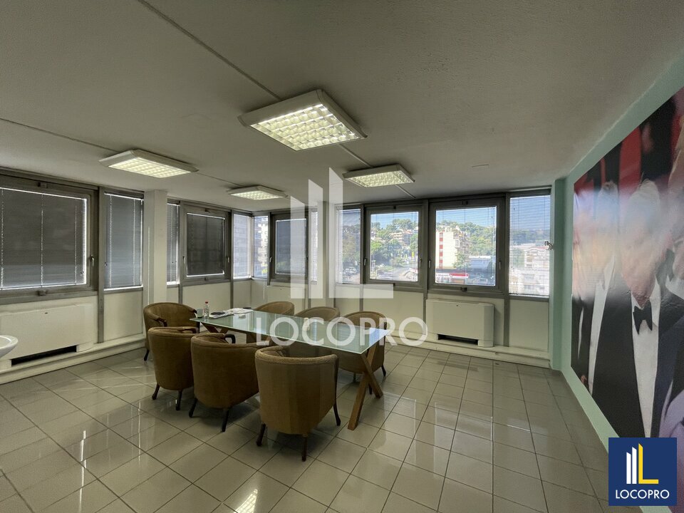 LOCOPRO ALPES MARITIMES LOCATION-BUREAUX-LE_CANNET-06