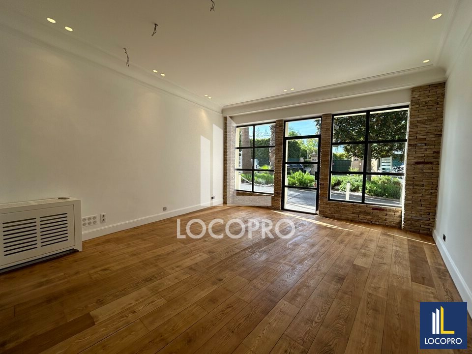 LOCOPRO ALPES MARITIMES LOCATION-LOCAL COMMERCIAL-ANTIBES-06