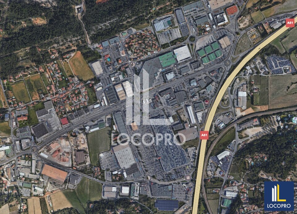 LOCOPRO BOUCHES DU RHONE LOCATION-LOCAL COMMERCIAL-LES_PENNES_MIRABEAU-13