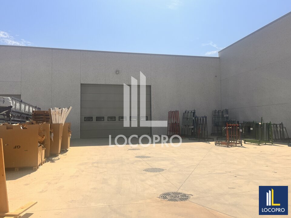 LOCOPRO ALPES MARITIMES VENTE-LOCAL D'ACTIVITE-LE_MUY-83