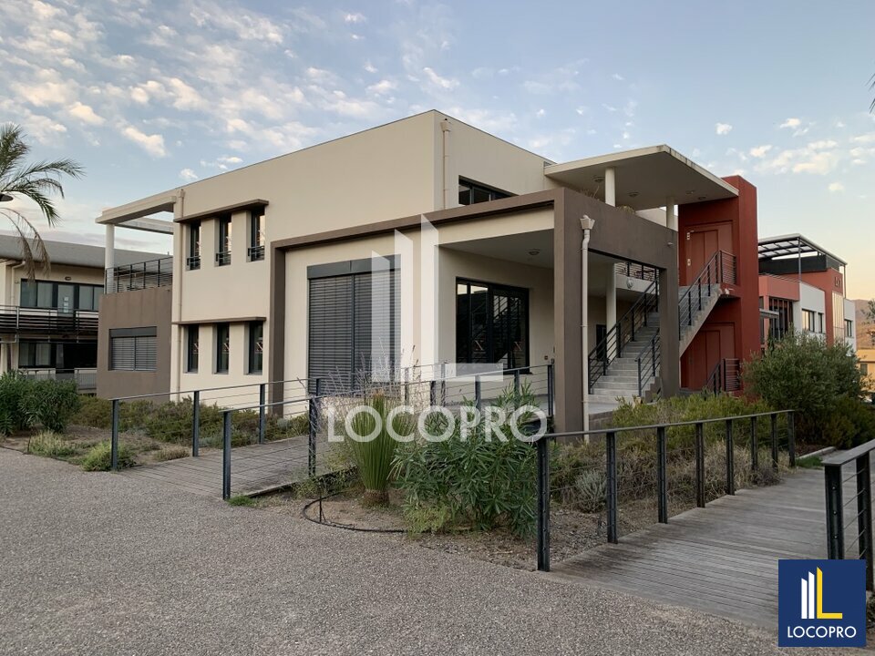 LOCOPRO ALPES MARITIMES LOCATION-BUREAUX-FREJUS-83