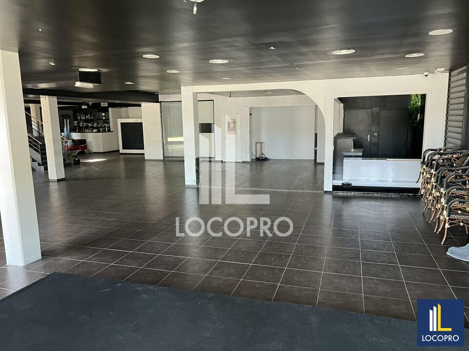 LOCOPRO BOUCHES DU RHONE LOCATION-LOCAL COMMERCIAL-AIX_EN_PROVENCE-13