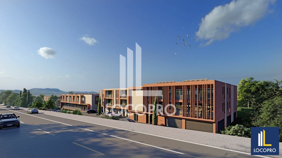 LOCOPRO ALPES MARITIMES VENTE-BUREAUX-ROQUEBRUNE_SUR_ARGENS-83