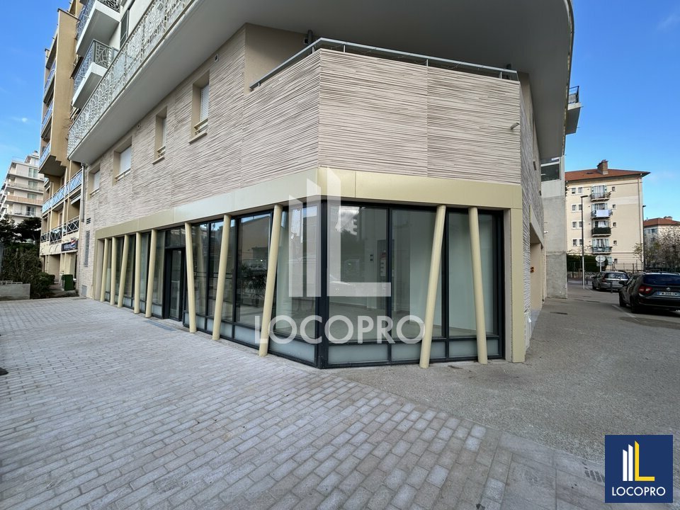 LOCOPRO ALPES MARITIMES LOCATION-LOCAL COMMERCIAL-CANNES_LA_BOCCA-06