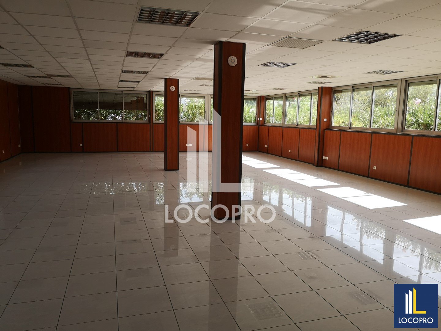 LOCOPRO BOUCHES DU RHONE LOCATION-BUREAUX-AIX-EN-PROVENCE-13